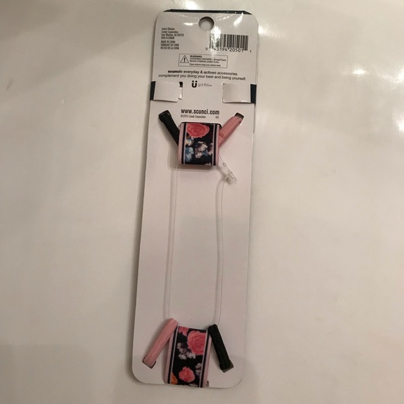 🛑Scunci set of 3 workout headbands - Picture 4 of 4